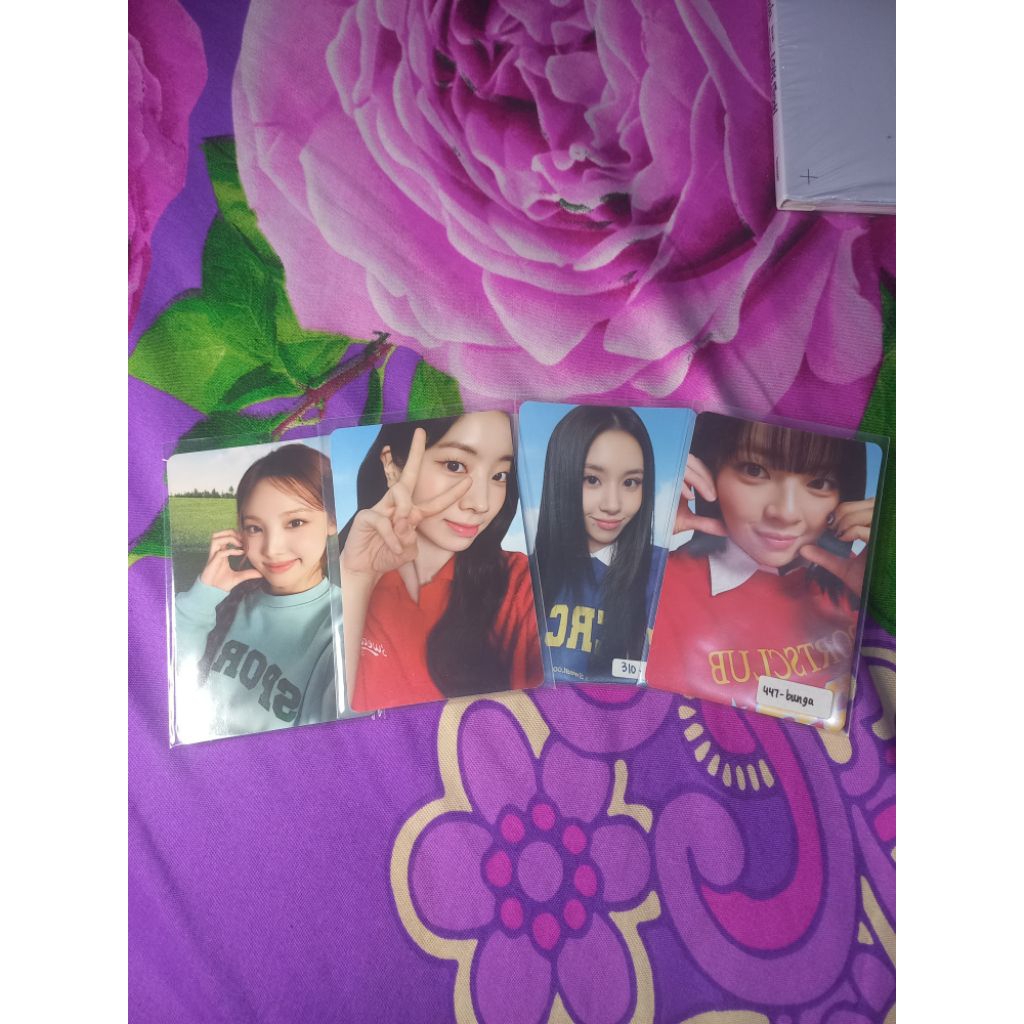 Photocard Richeese Factory x TWICE Nayeon, Jeongyeon, Dahyun, Chaeyoung