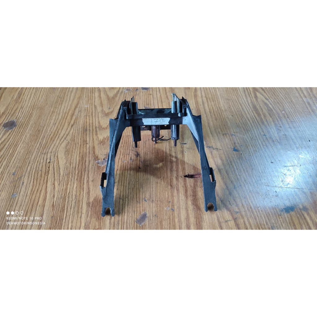 Stoplamp belakang Suzuki crystal original / lampu belakang Suzuki crystal original / cover lampu bel