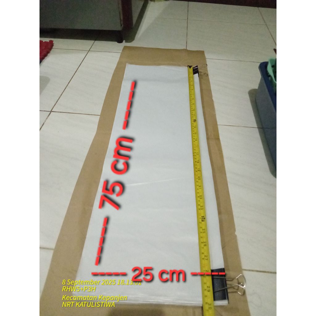

KERTAS MINYAK POLOS 25 CM X 75 CM (100 LEMBAR BAHAN LAYANGAN)
