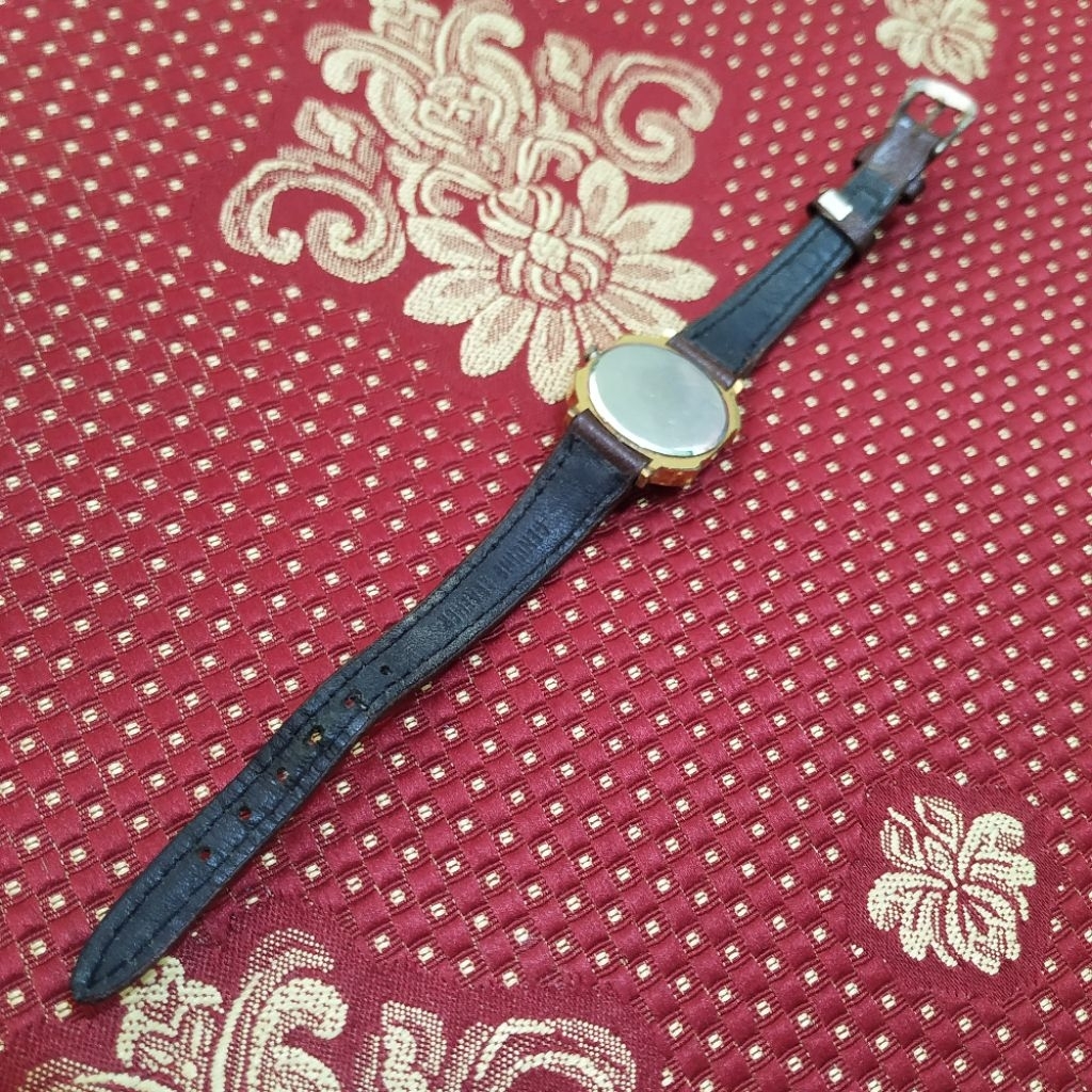 jam tangan quartz wanita aries gold swiss