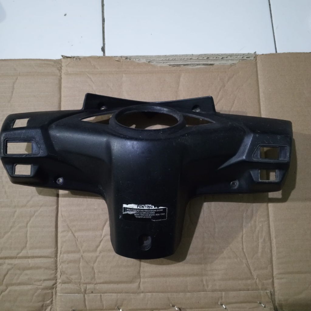 batok kepala belakang Vario 110 karbu original