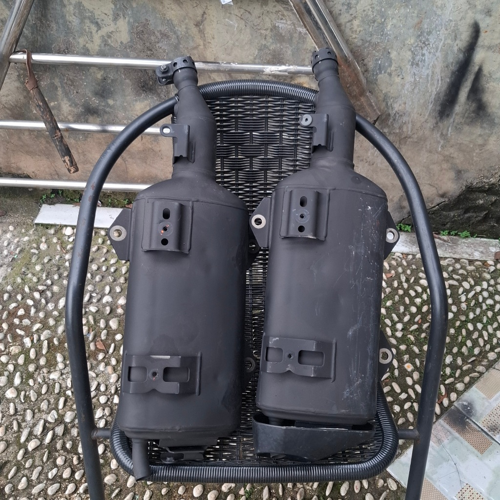 Knalpot standar x max 250 original bekas (1pcs)