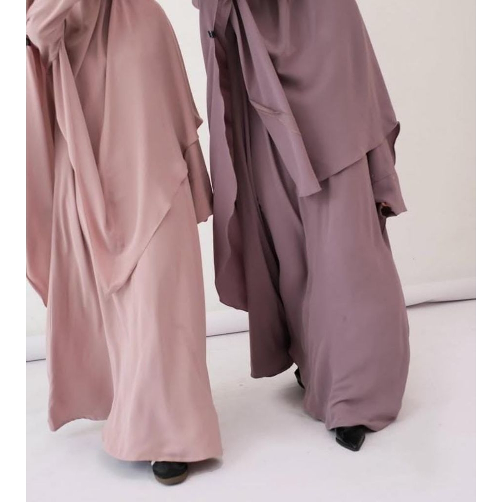 One set Atiqa Dress by Tazkiya Syari