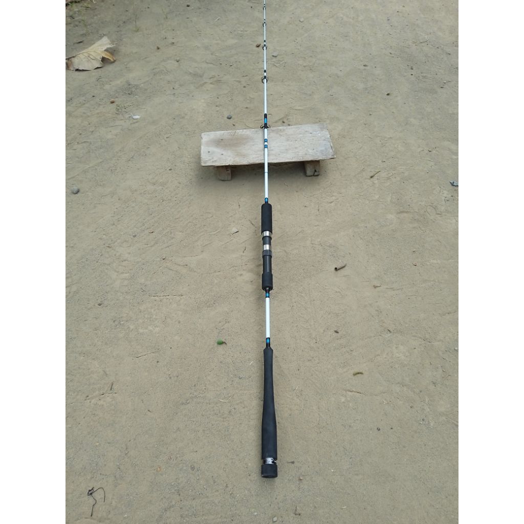 joran jigging carbon sutet. one pieces