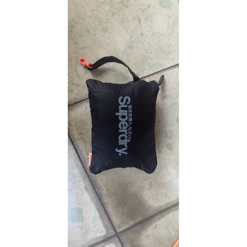 jaket superdry WB running