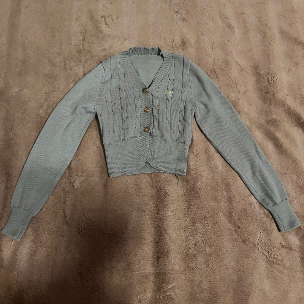 Preloved baju pakaian wanita atasan blouse outer biru muda