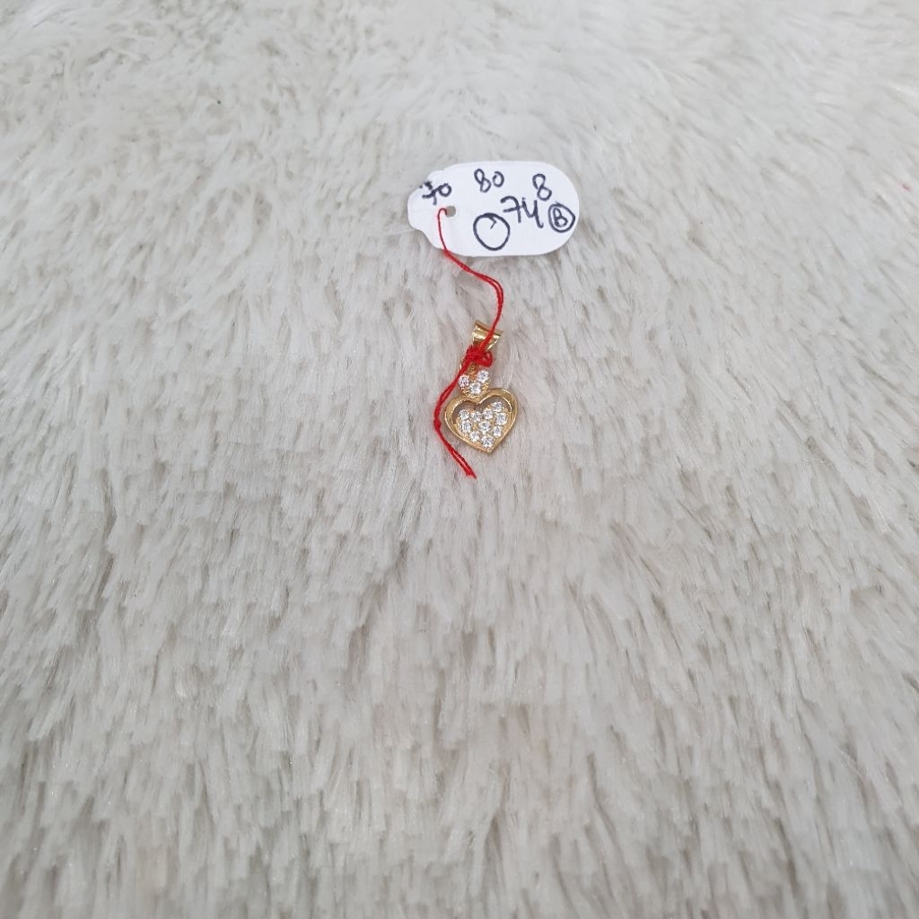 liontin love kecil ad banyak New Arrival emas kadar 70% berat 0,74gram