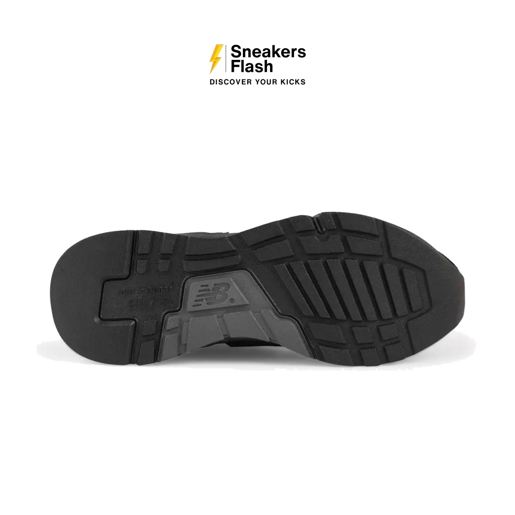 NEW BALANCE 997R Triple Black Sepatu Sneakers Pria - U997RFB - Size 44