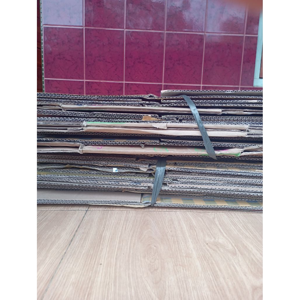 

K2RNY Kardus Kiloan 1Kg Bekas Tapi Tetap Berkualitas