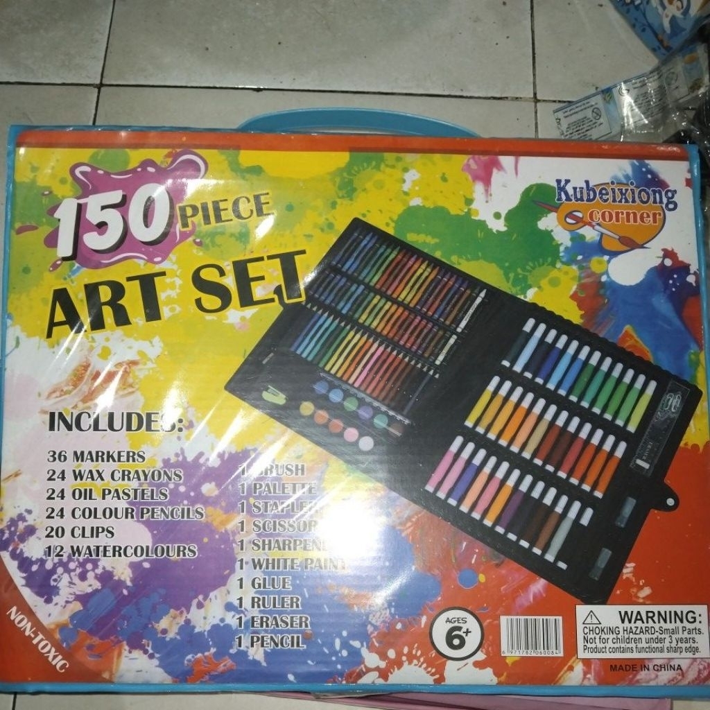 

CRAYON ANAK/CRAYON SET