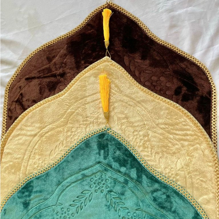 SAJADAH KUBAH TURKI POLOS PREMIUM/SAJADAH ANTI SLIP