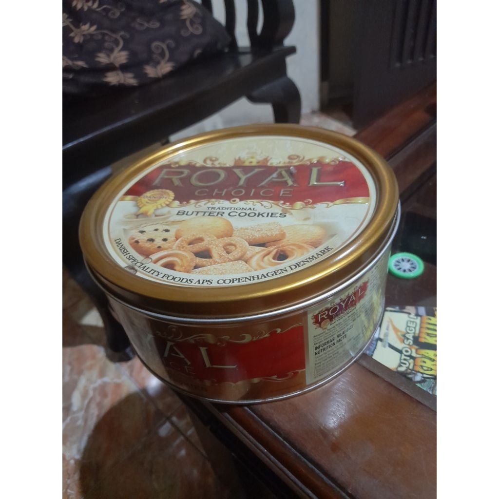 

Kaleng Biskuit Royal - Kalengnya Saja Biscuit Royal