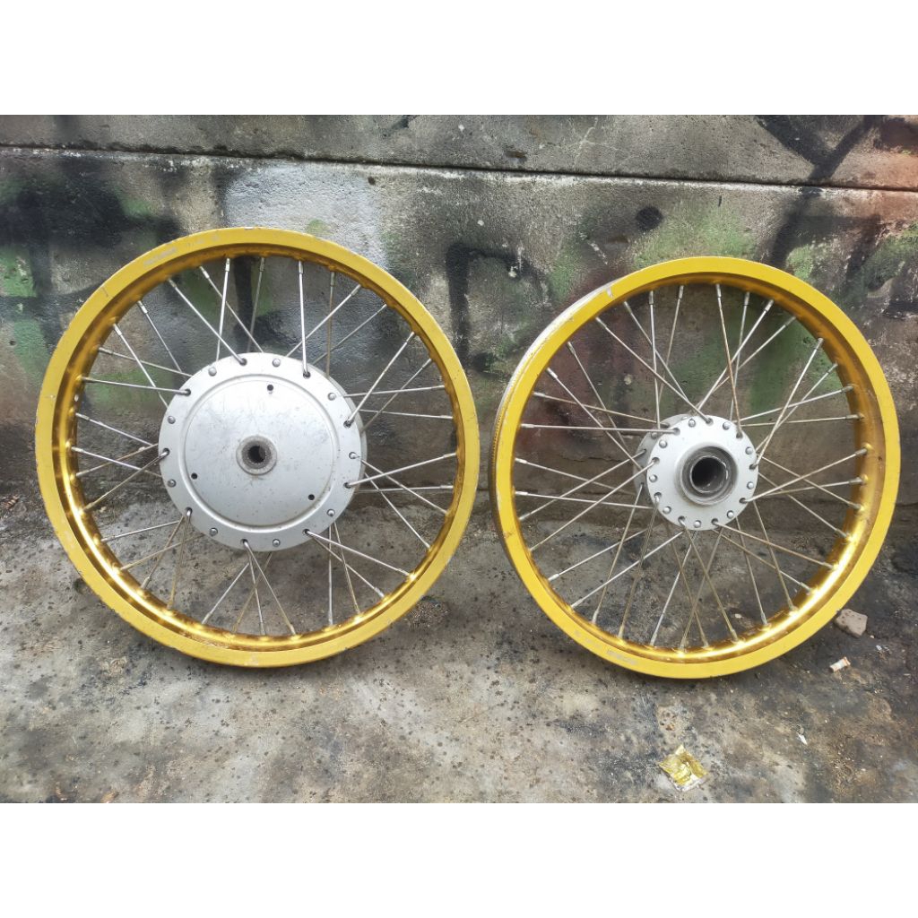 velg 17 mio  lobang 4 lebar 160