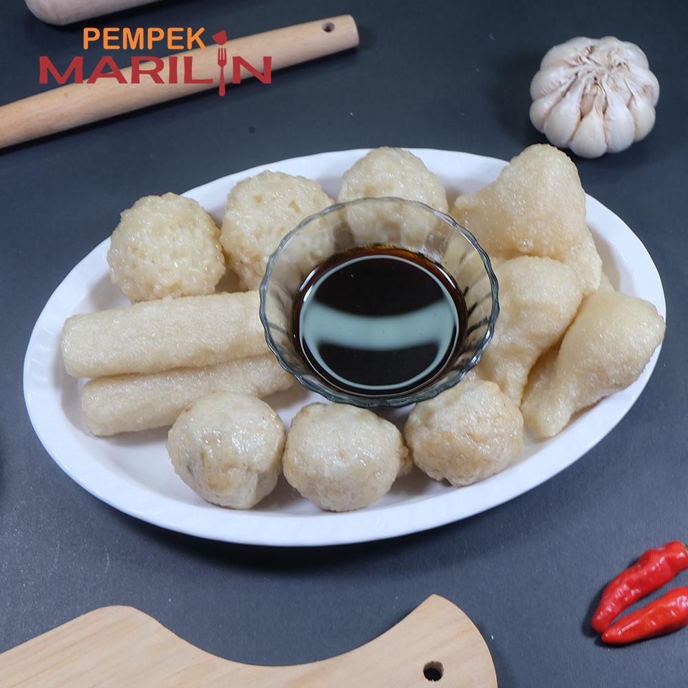 

Pempek Palembang Isi 15 Pcs Pempek MIX + Cuko