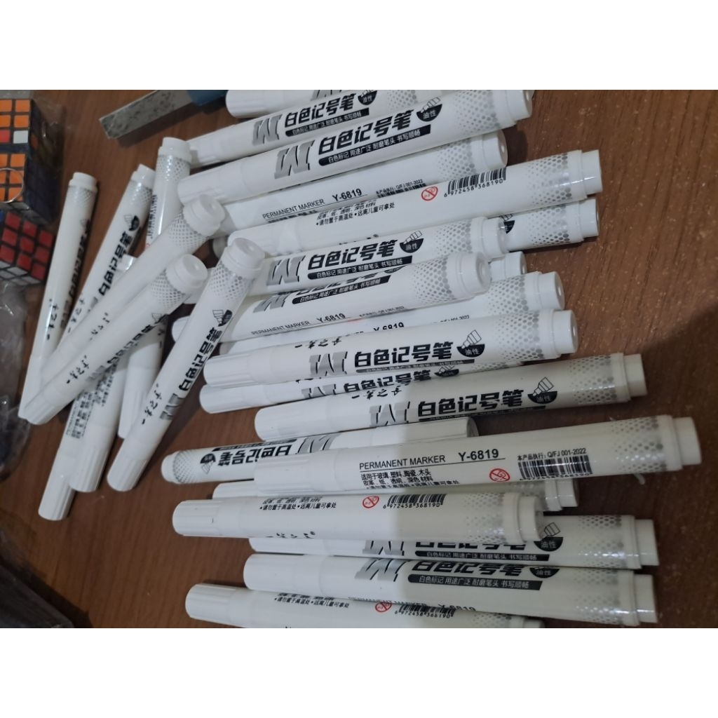 

harga 1pcs spidol putih permanent Y6819 permanent marker white