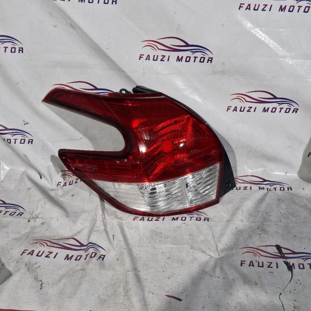 Stop lamp lampu belakang yaris 2015 2016 2017 original