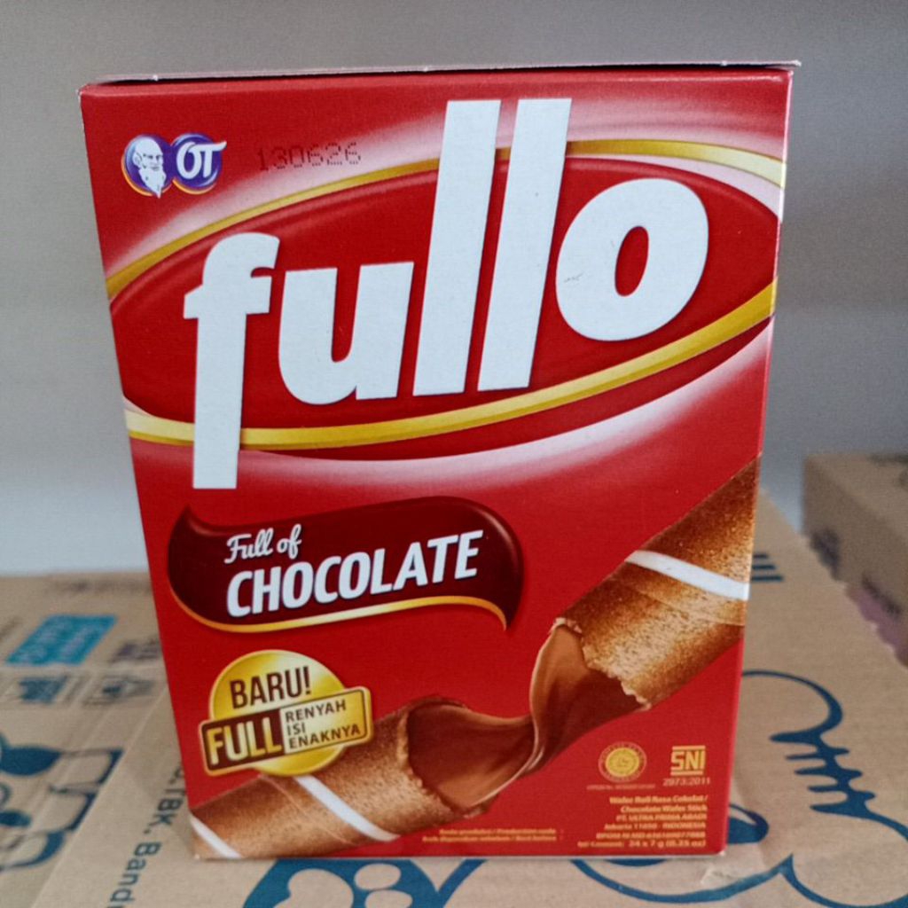 FULLO CHOCOLATE WAFER ROLL