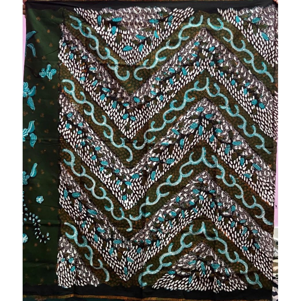 SARUNG BATIK TULIS PAMEKASAN MADURA