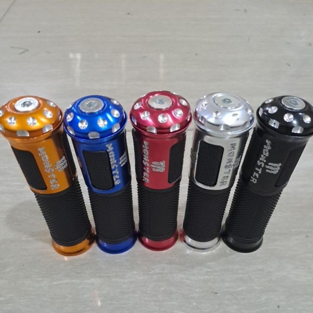 GRIP MOTOR UNIVERSAL GRIP JALU BINTIK BUAT SEMUA MOTOR