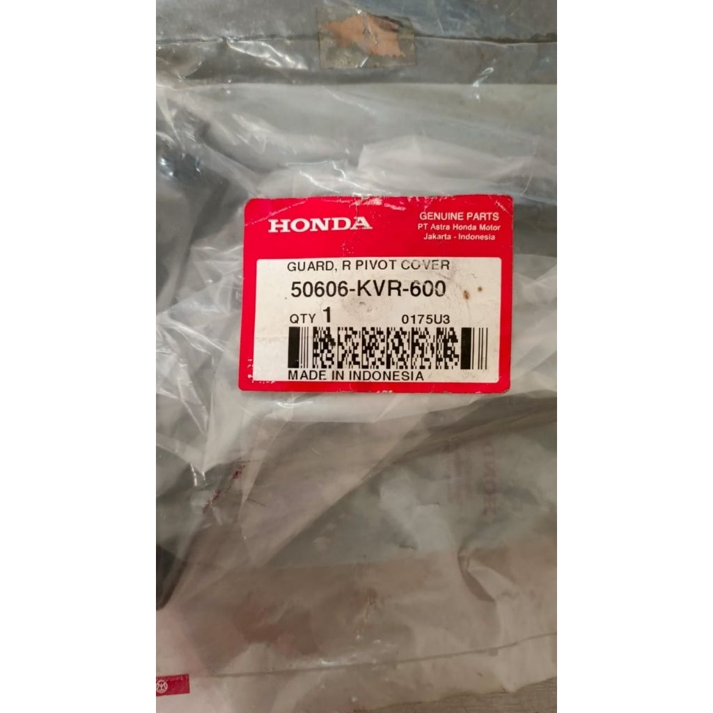 Guard R Pivot Cover Honda Revo 100 50606KVR600 – Pelindung Pivot Arm Belakang Original