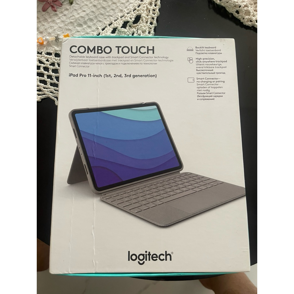 logitech combo touch ipad pro 11 inch bekas