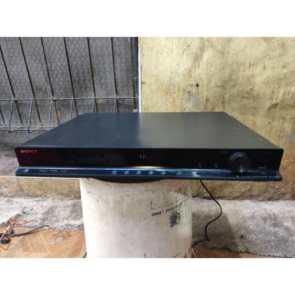 DVD home theater Sony DZ840