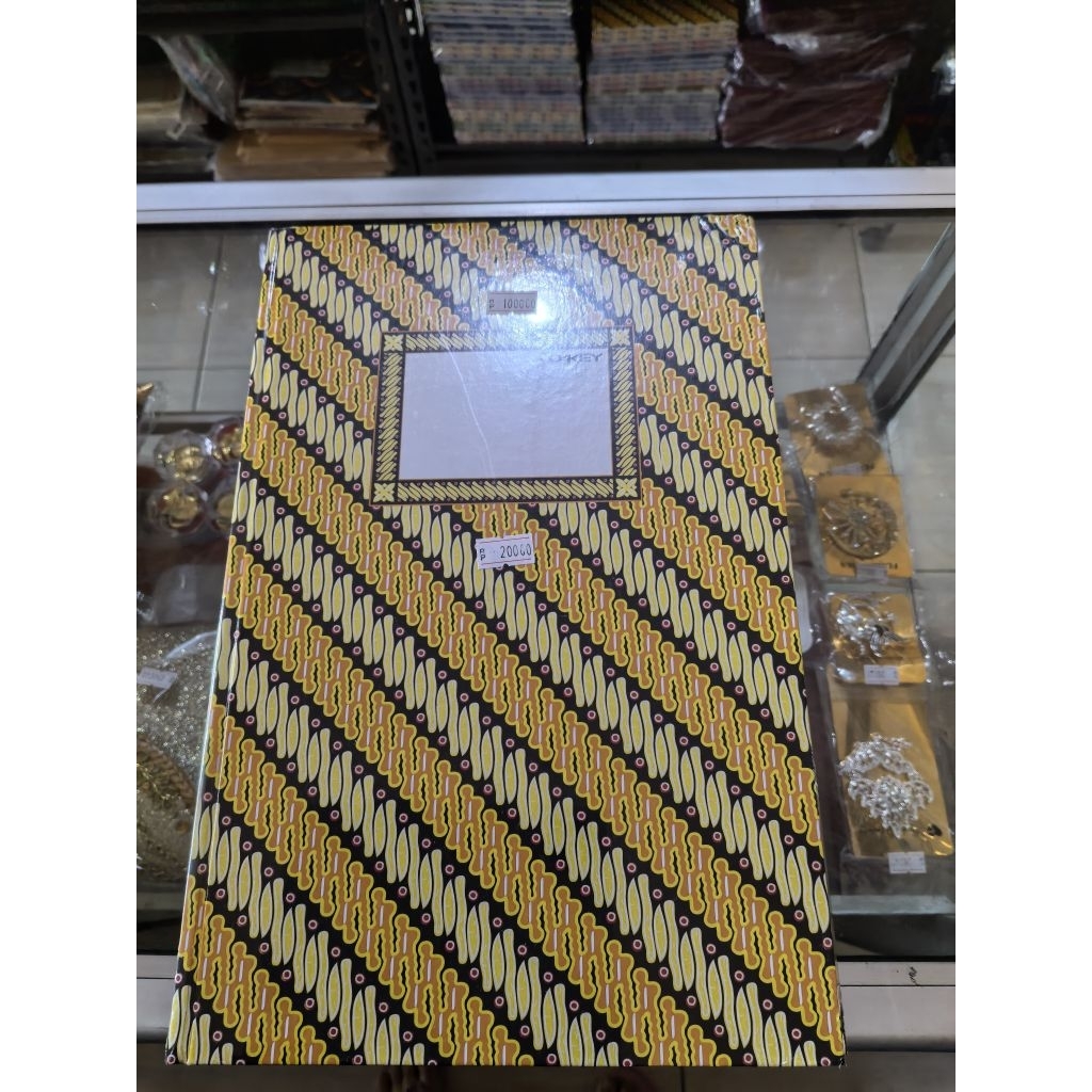 

Buku Folio isi 100 (1pack isi 5)