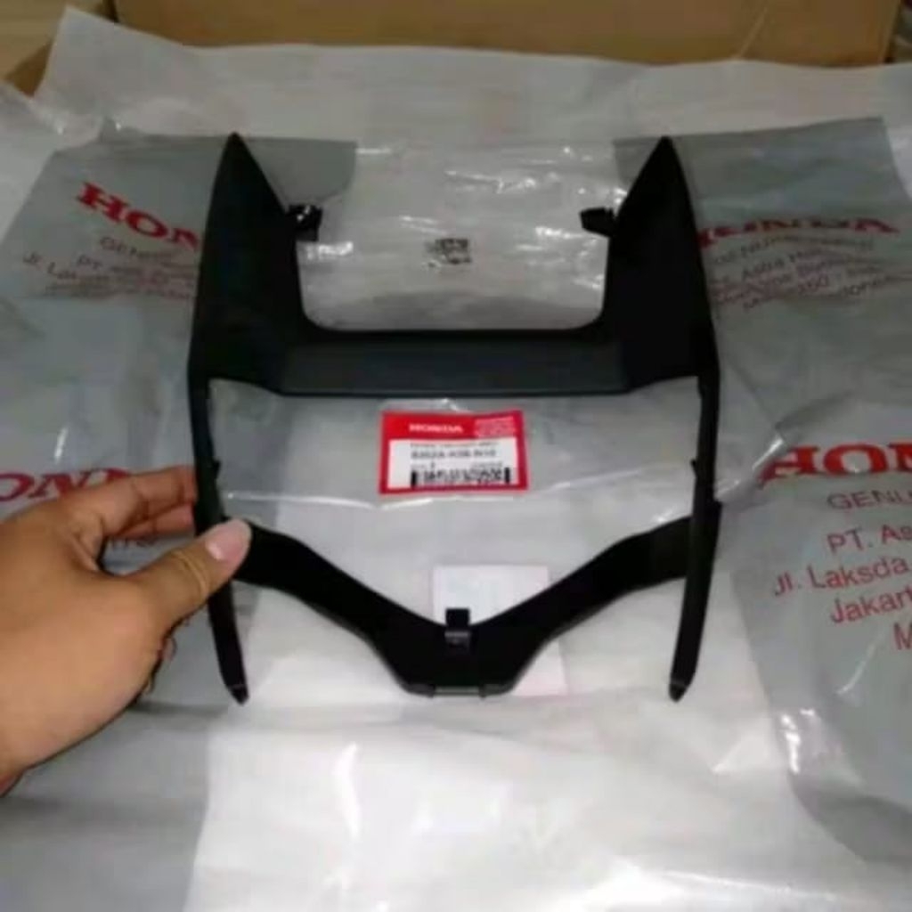Cover Tail Sambungan Body Belakang Honda Supra GTR 150 K56N Original