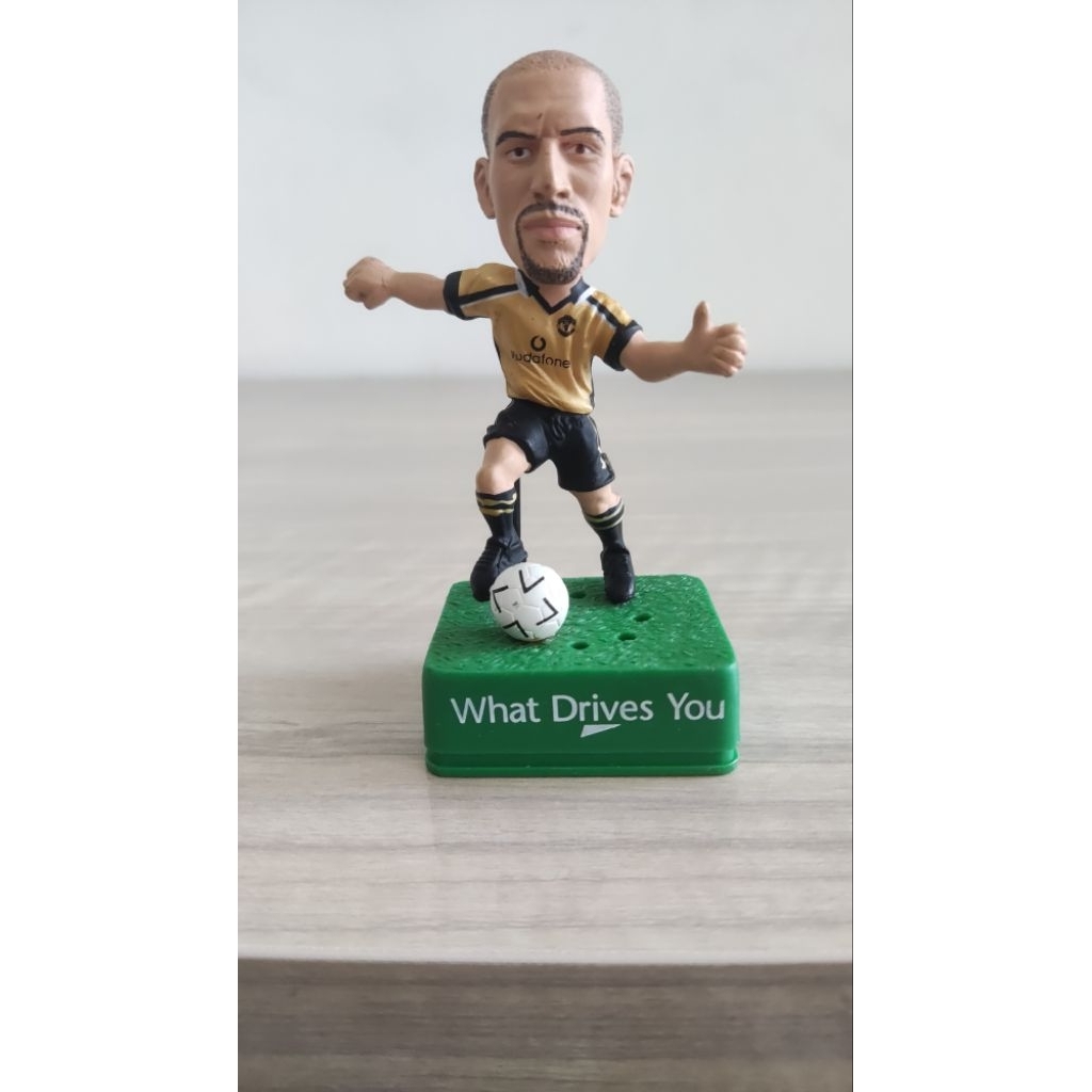 action figure pemain bola veron manchester united