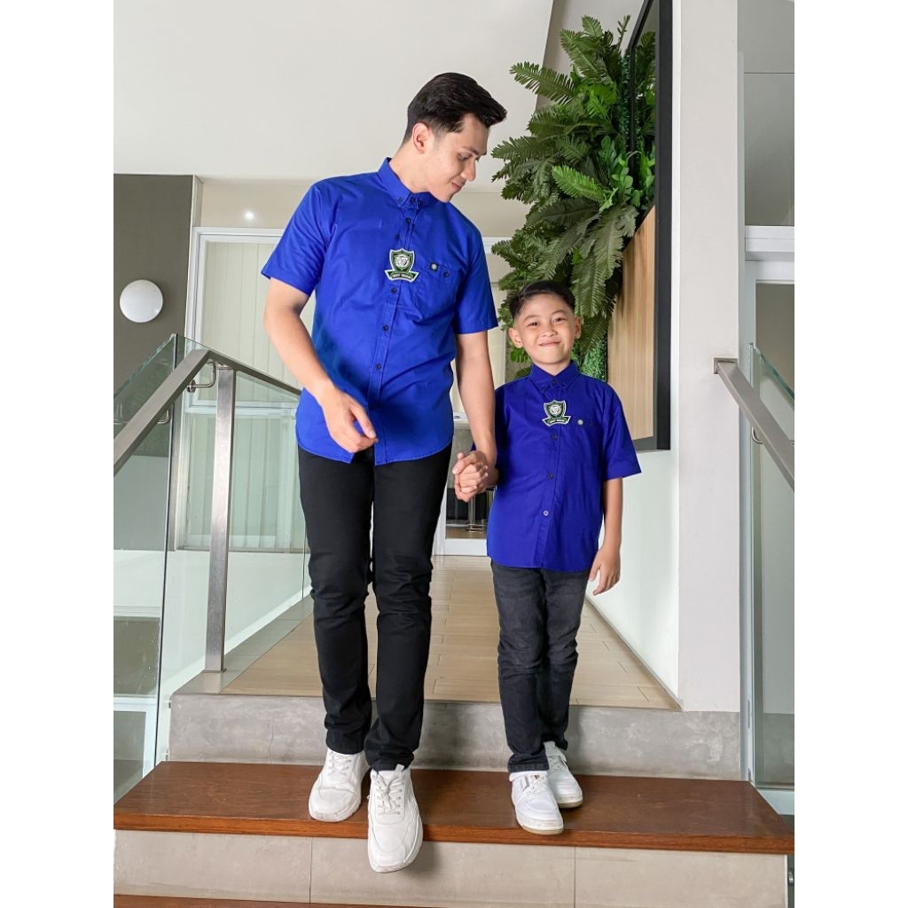 Birel / Biru BCA Pendek Cigaret Kemeja Polos Ayah Dan Anak Warna Biru BCA Lengan Pendek Kain Katun C