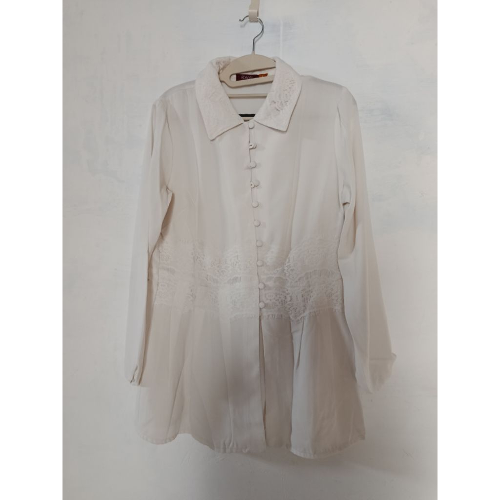 Preloved kemeja wanita brukat Rosetz brand matahari