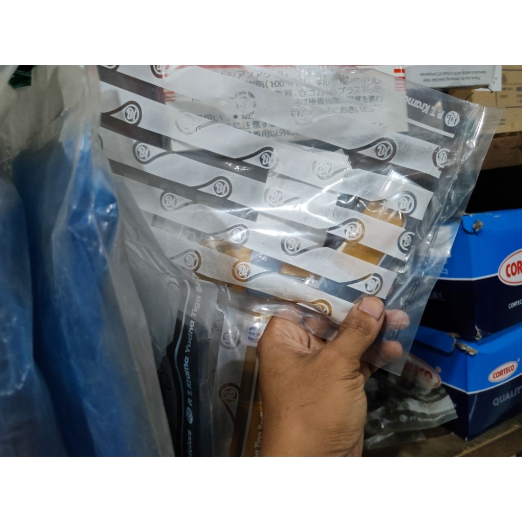 Emblem FUSO Original Canter (Variasi Semua Mobil)