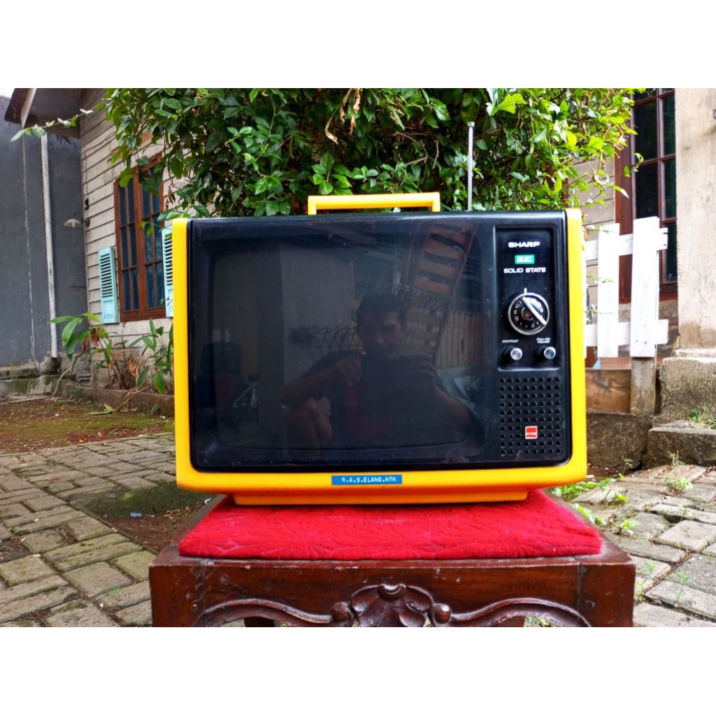 Televisi TV Jadul Merk SHARP Antik Vintage Lawas Tua Kuno Retro