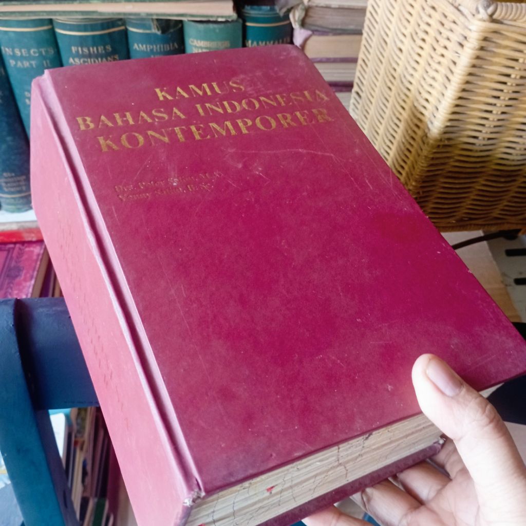 Kamus bahasa Indonesia kontemporer layak koleksi unlimited murah jogjakarta