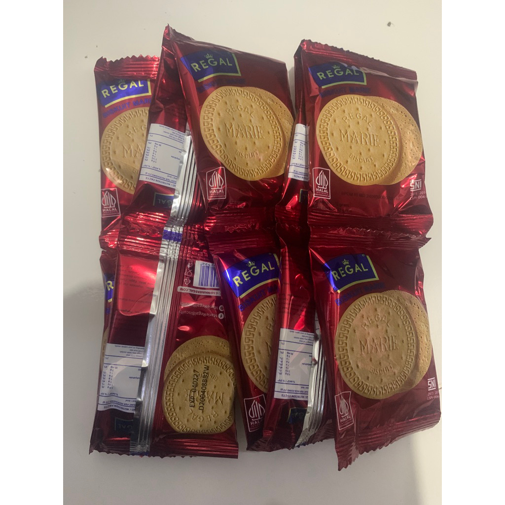 

MARIE REGAL ( 1 RENCENG ISI 10pcs @12g)