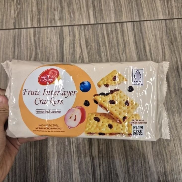 

Meidan Fruit Interlayerbbiskuit crackers dengan kismis 240gr