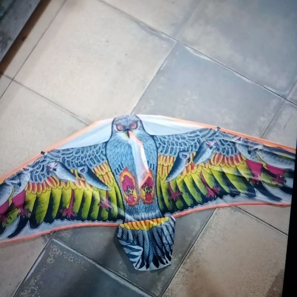 layangan kain parasut