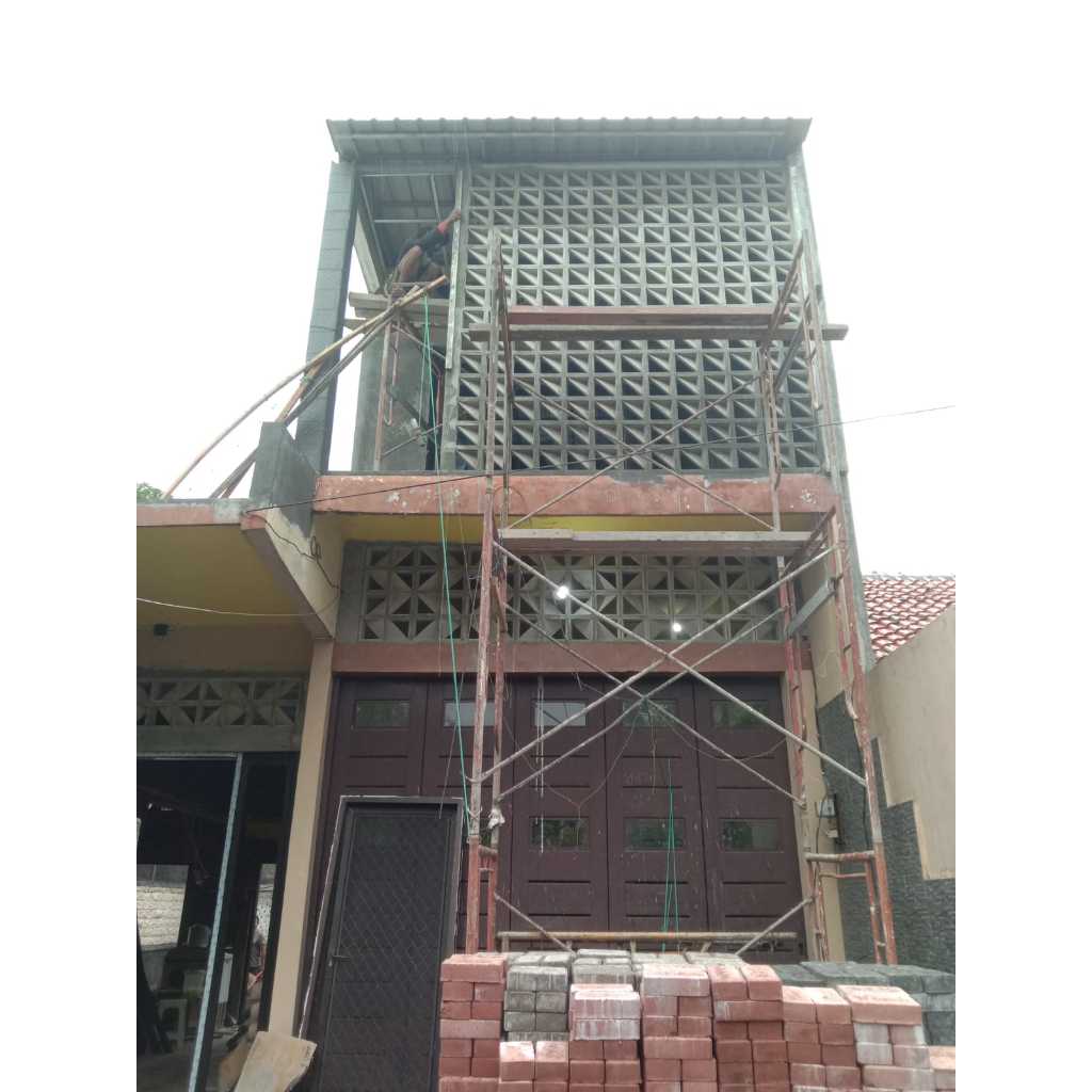 Renovasi Lantai 2 Rumah Rapi dan Tahan Lama