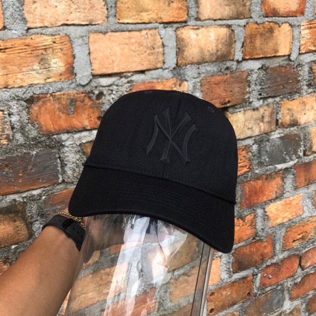 New York Yankees Essential Black on Black Flexfit - MLB