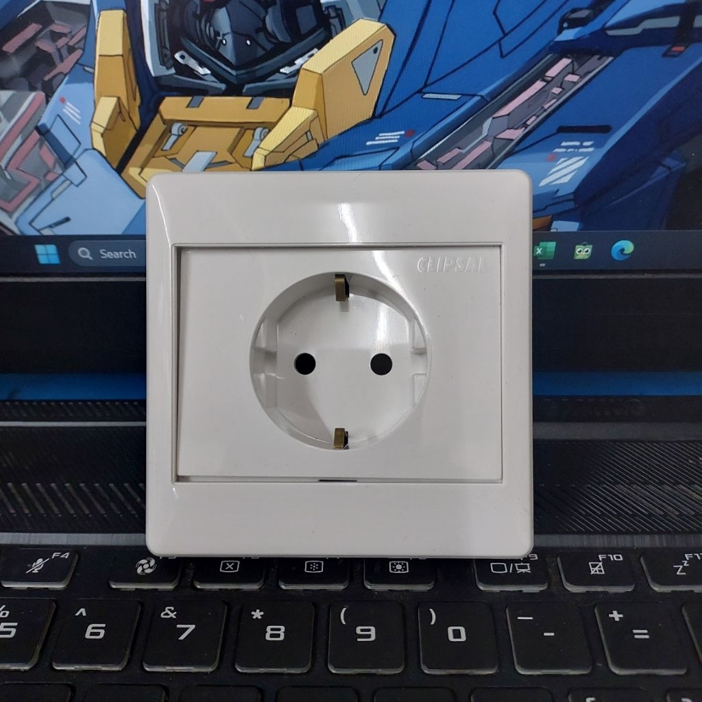 Stop Kontak CLIPSAL Type M2000