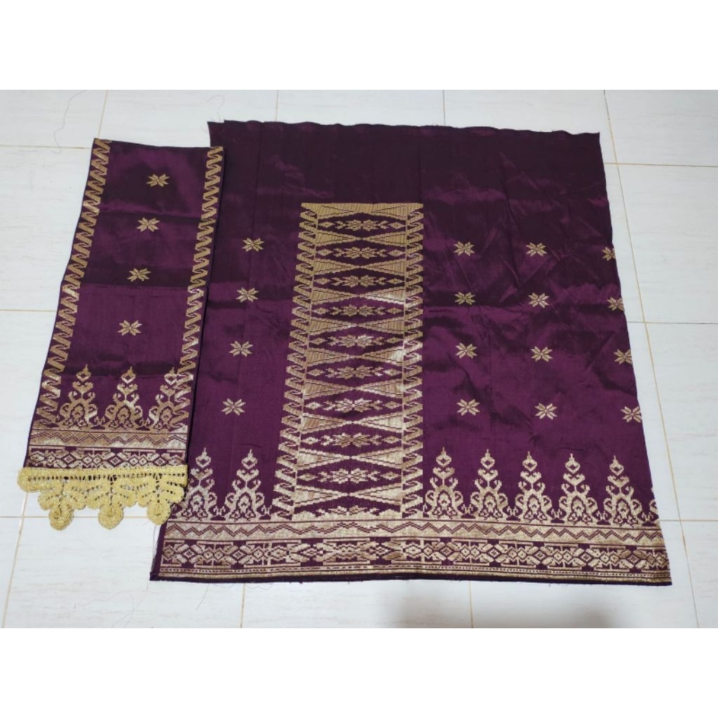 Songket Silungkang warna manggis gold