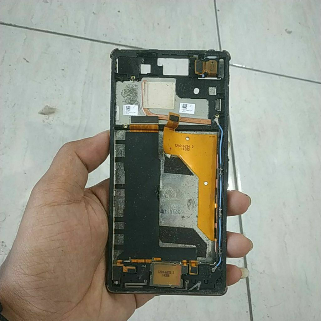 frame set bekas Sony Xperia z3 big dapat sesuai gambar