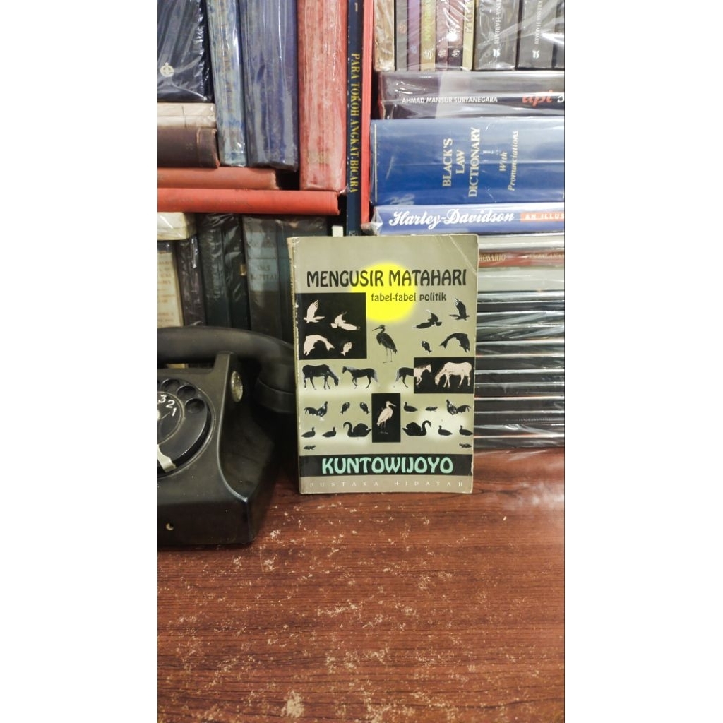 mengusir matahari fabel fabel politik