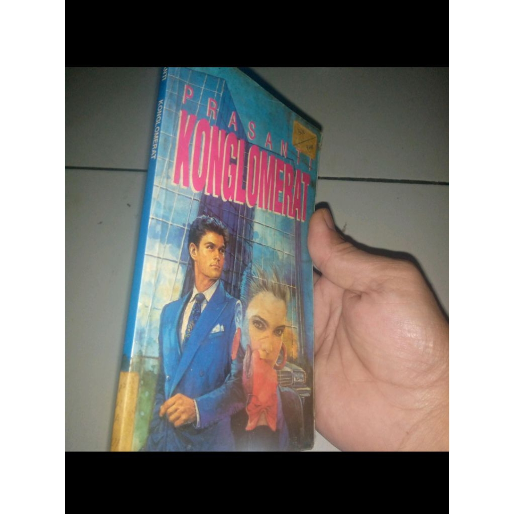 Novel KONGLOMERAT Oleh Prasantiii Penerbit GRAMEDIAAA Jakarta - 1992