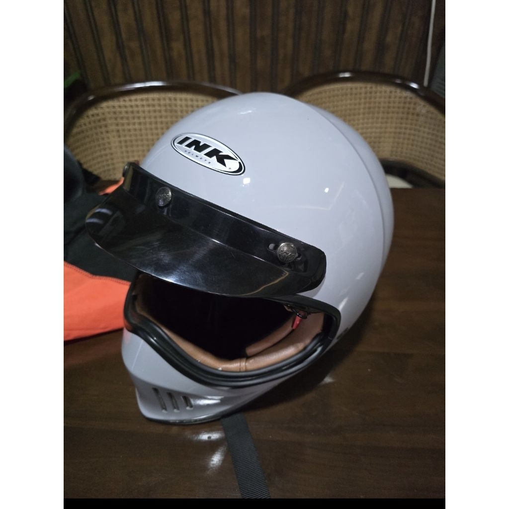 Preloved helm INK