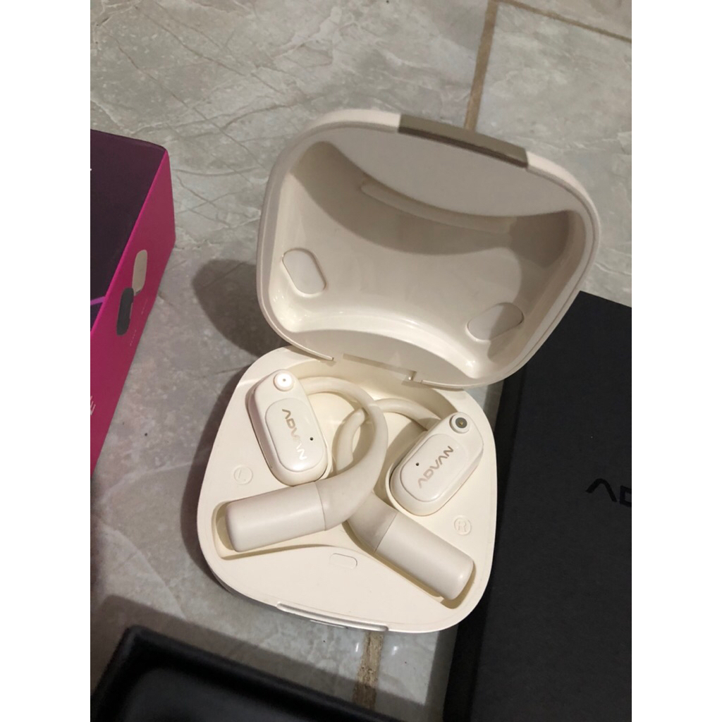 tws advan love bekas