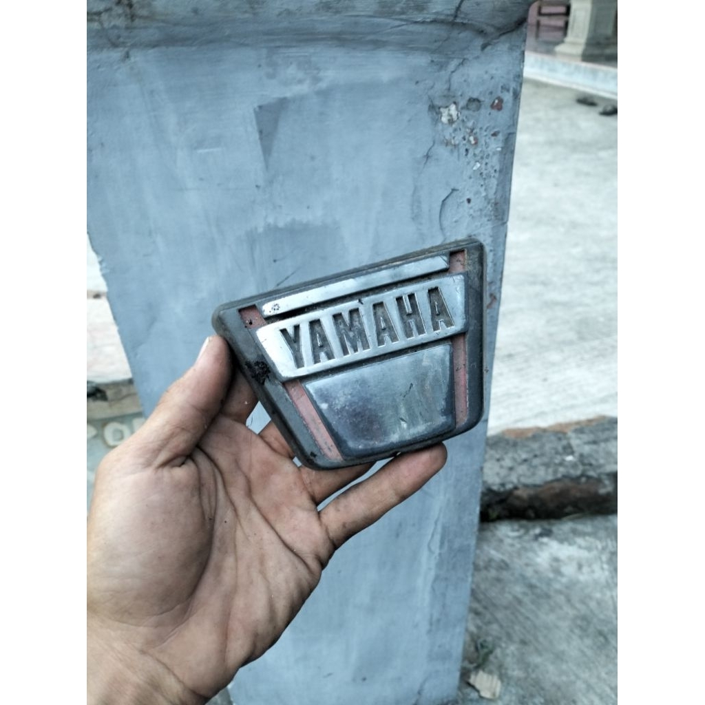 Emblem dasi Force one force1 Fiz Fiz kotak original