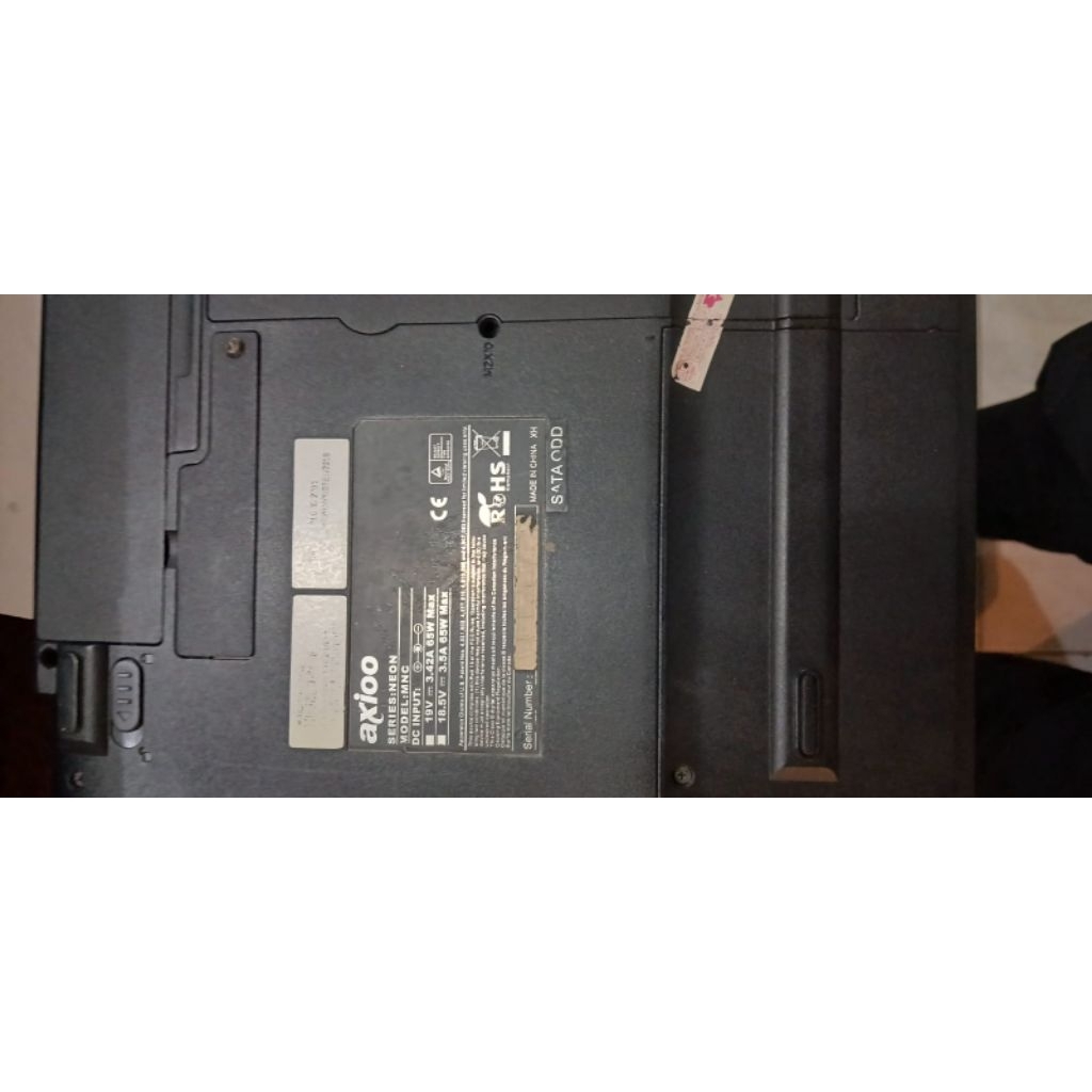Laptop Axioo Neon PRELOVED /SECOND