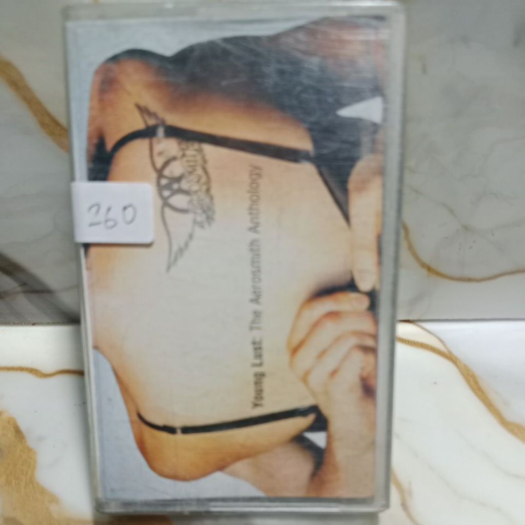 kaset pita Aerosmith-Young lust/The Aerosmith Anthology