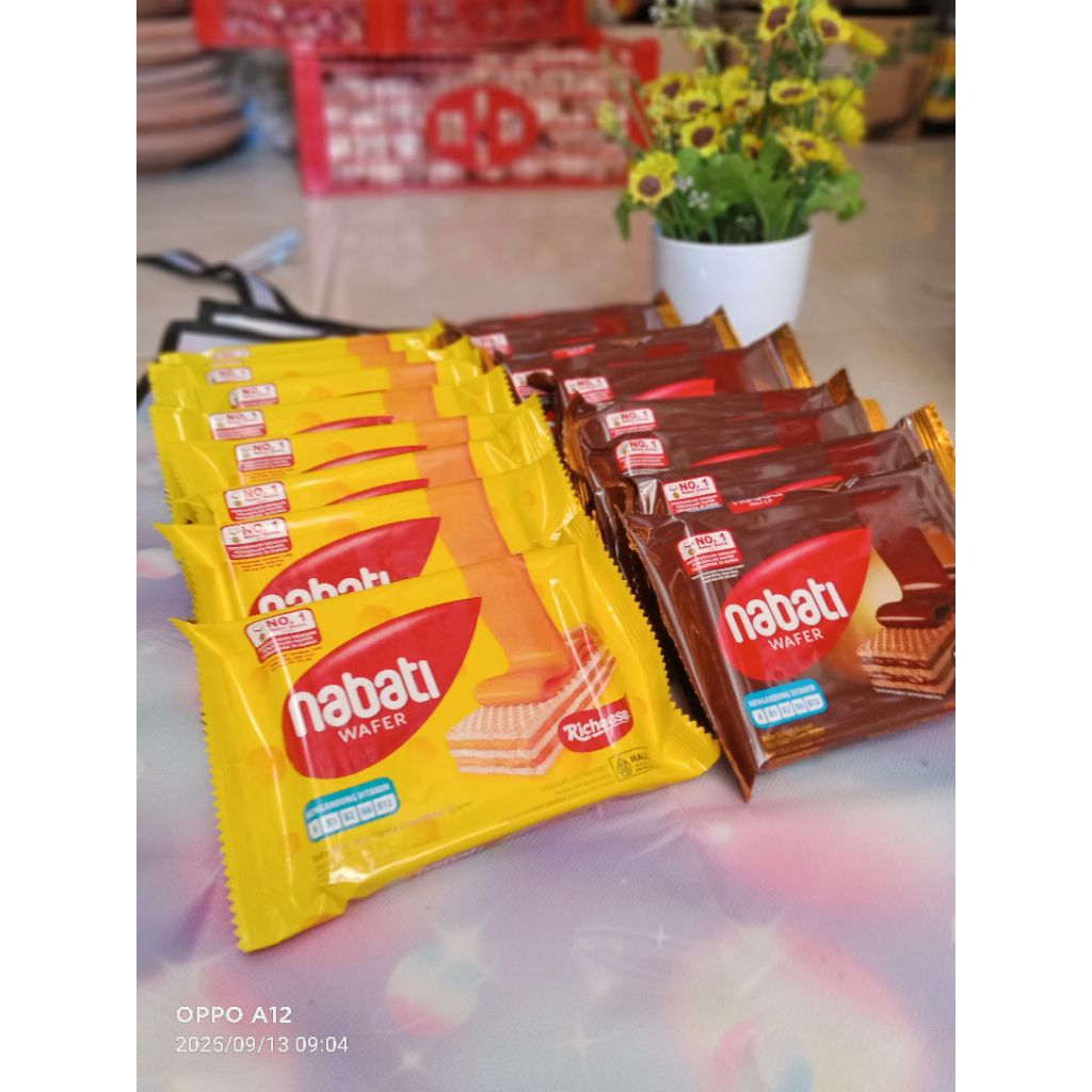

nabati wafer coklat dan keju 2000 paket isi 10